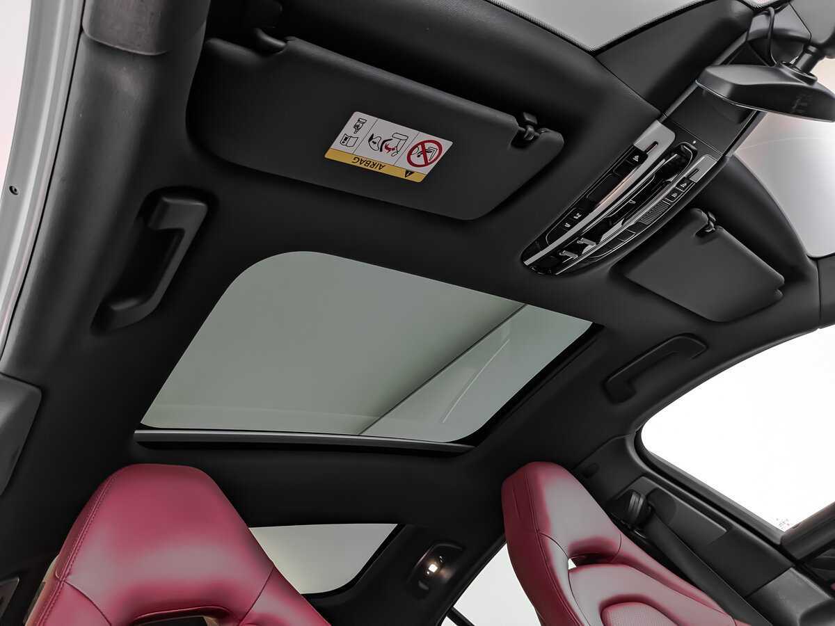 Купить Porsche Panamera с пробегом. Фото: #22