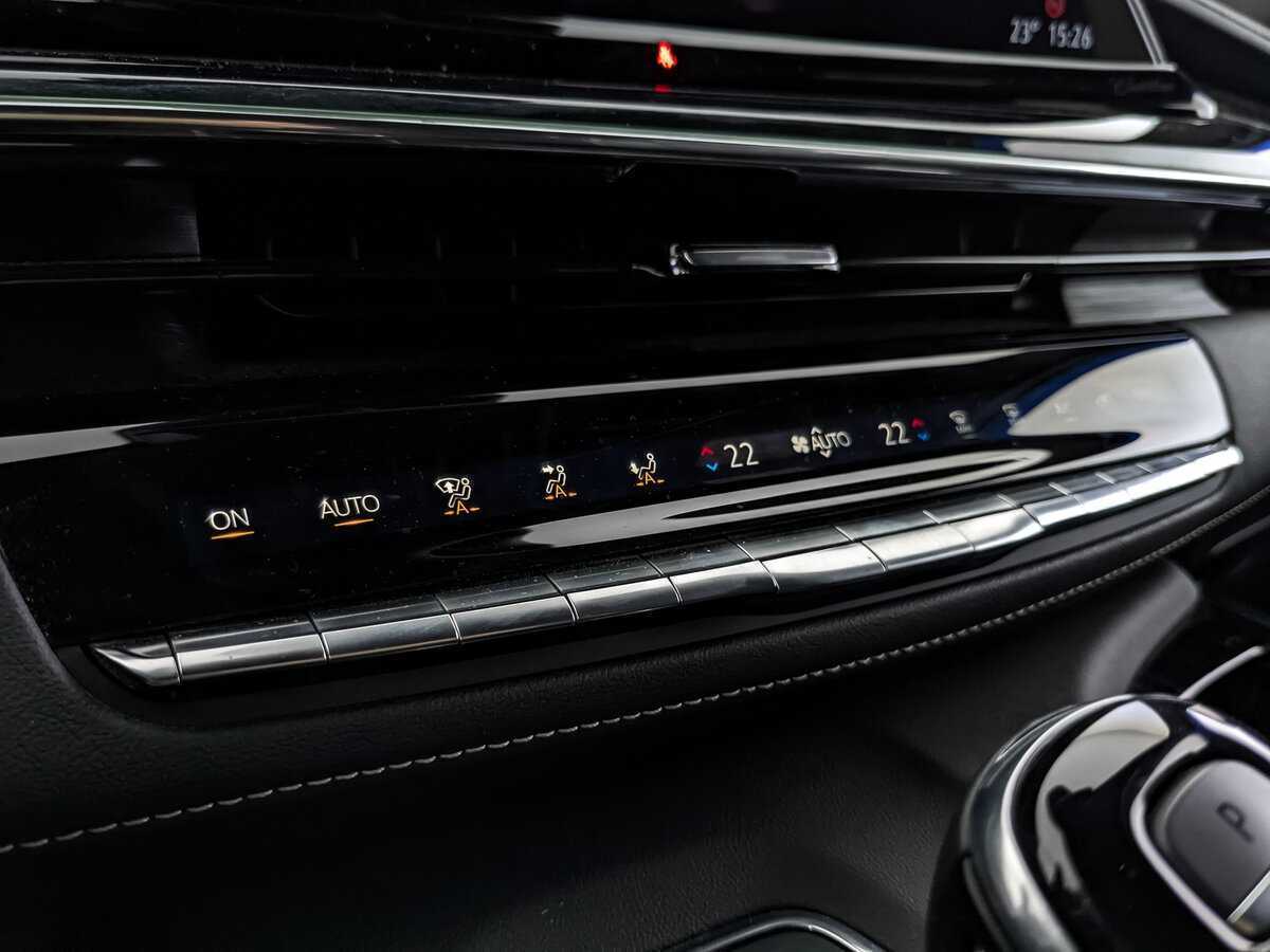 Купить Cadillac Escalade с пробегом. Фото: #20