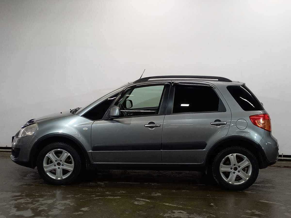 Купить Suzuki SX4 с пробегом. Фото: #1