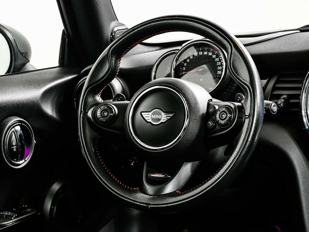 Купить Mini Hatch с пробегом. Фото: #14
