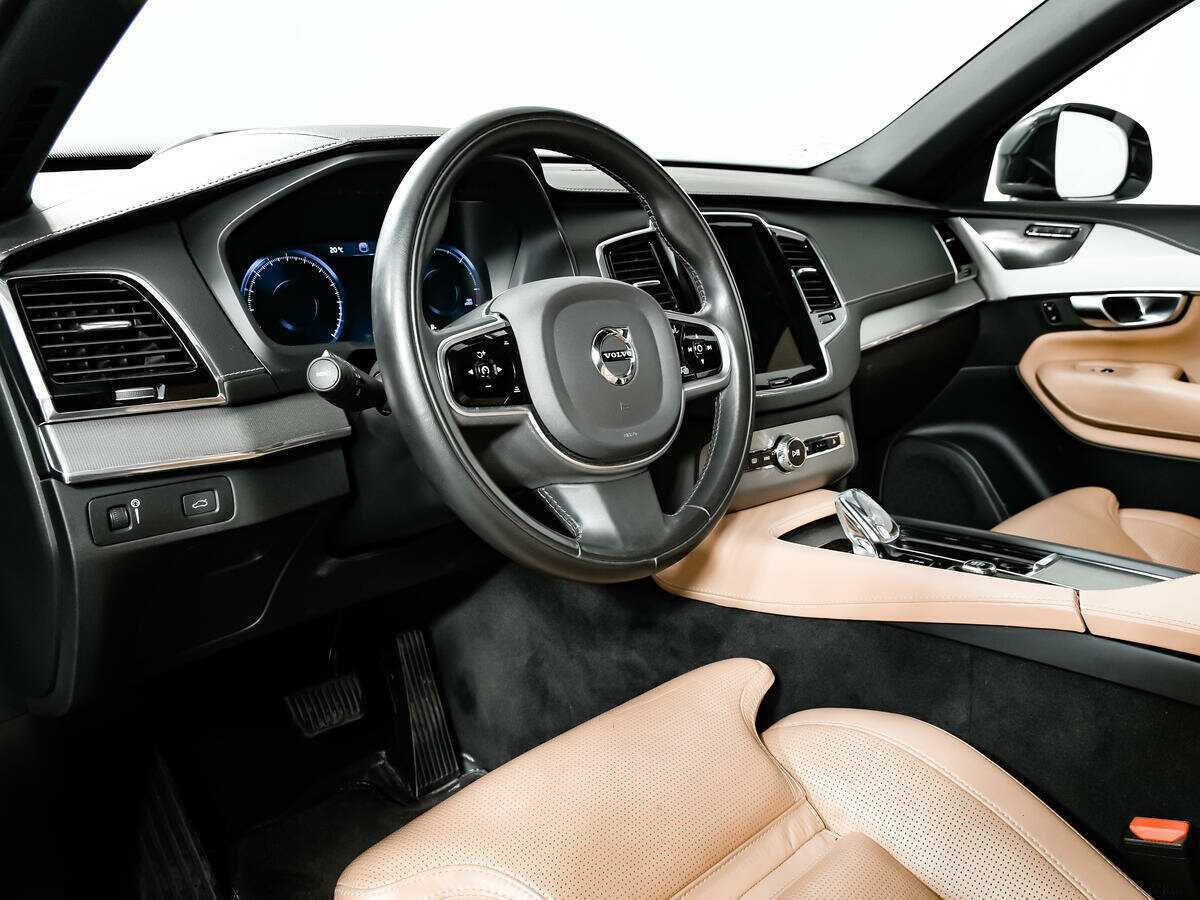 Купить Volvo XC90 с пробегом. Фото: #12