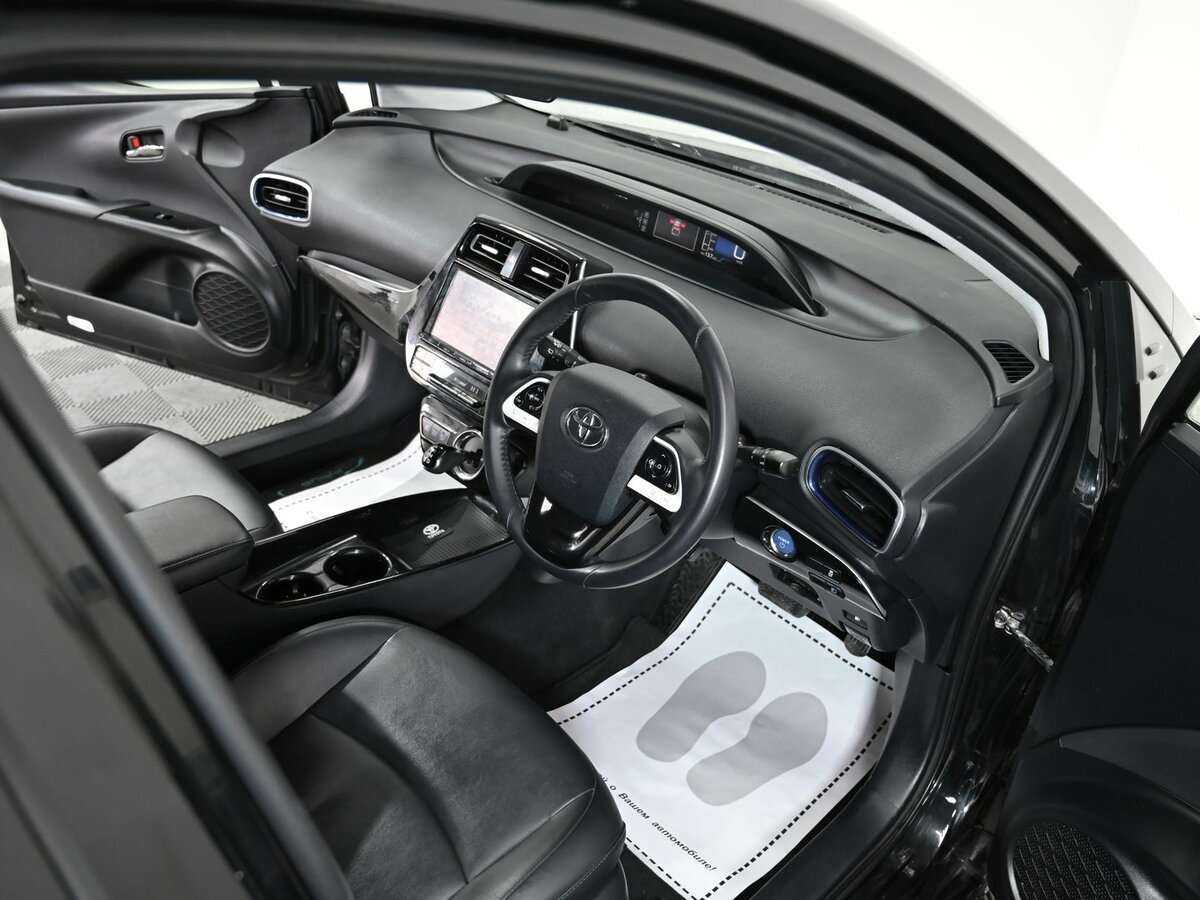 Купить Toyota Prius с пробегом. Фото: #5