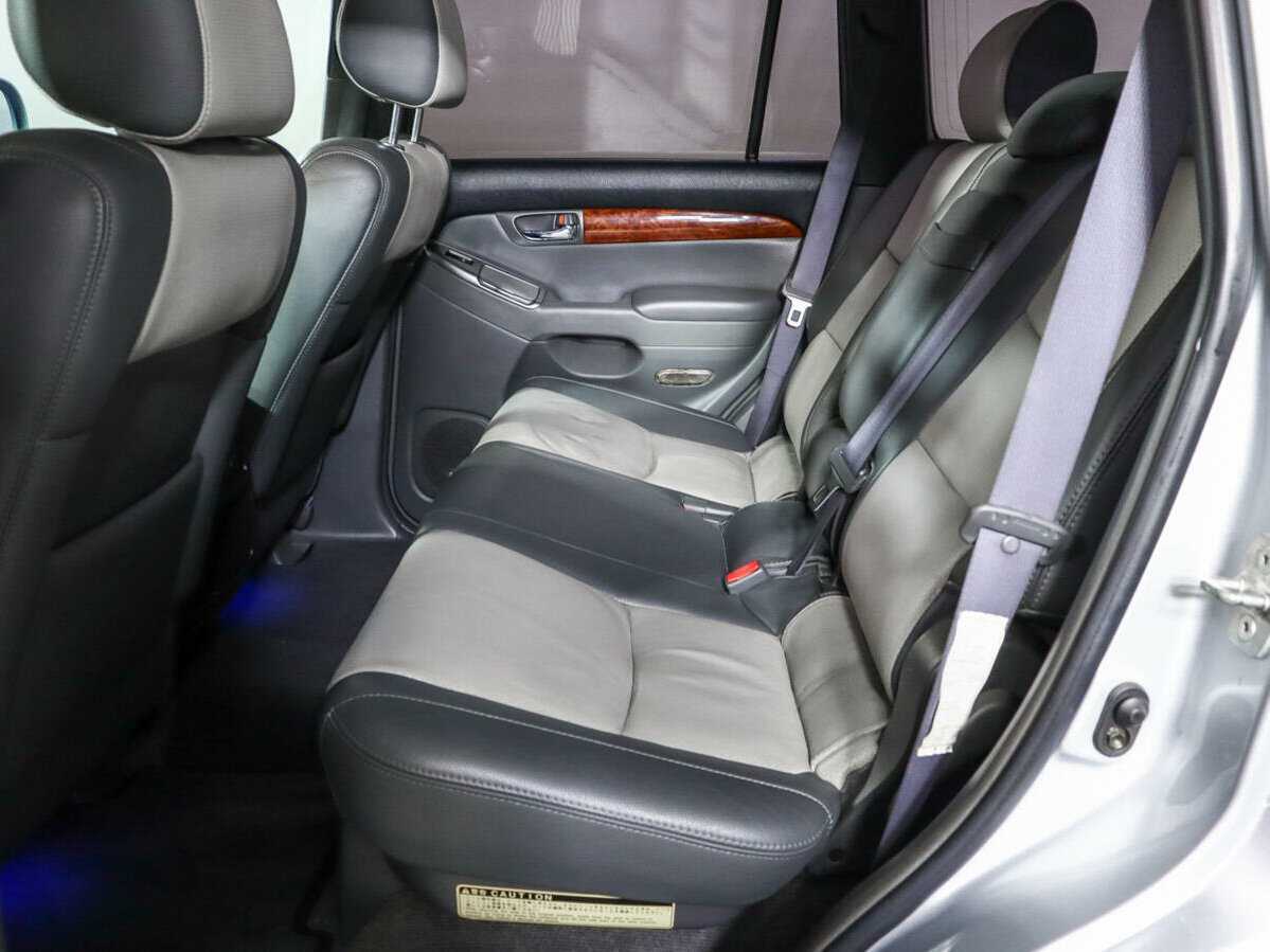Купить Toyota Land Cruiser Prado с пробегом. Фото: #6
