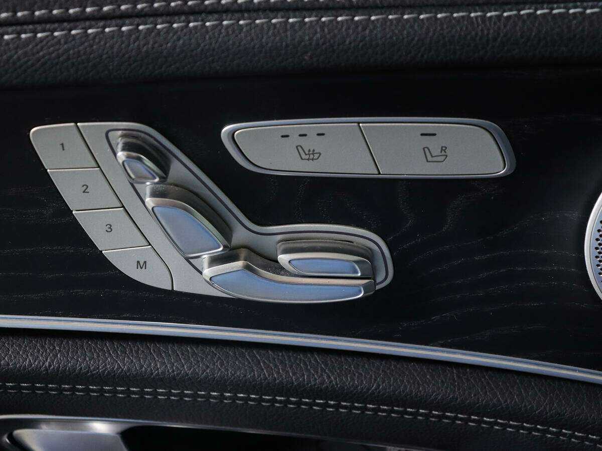 Купить Mercedes-Benz E-Класс с пробегом. Фото: #16