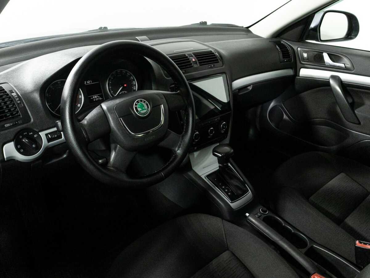 Купить Skoda Octavia с пробегом. Фото: #10