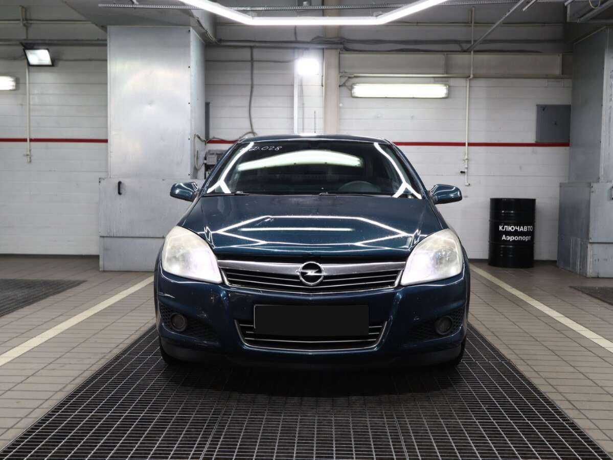 Купить Opel Astra с пробегом. Фото: #2