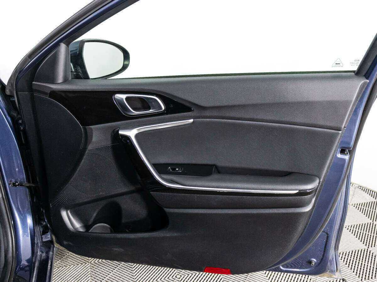 Купить Kia Ceed с пробегом. Фото: #27