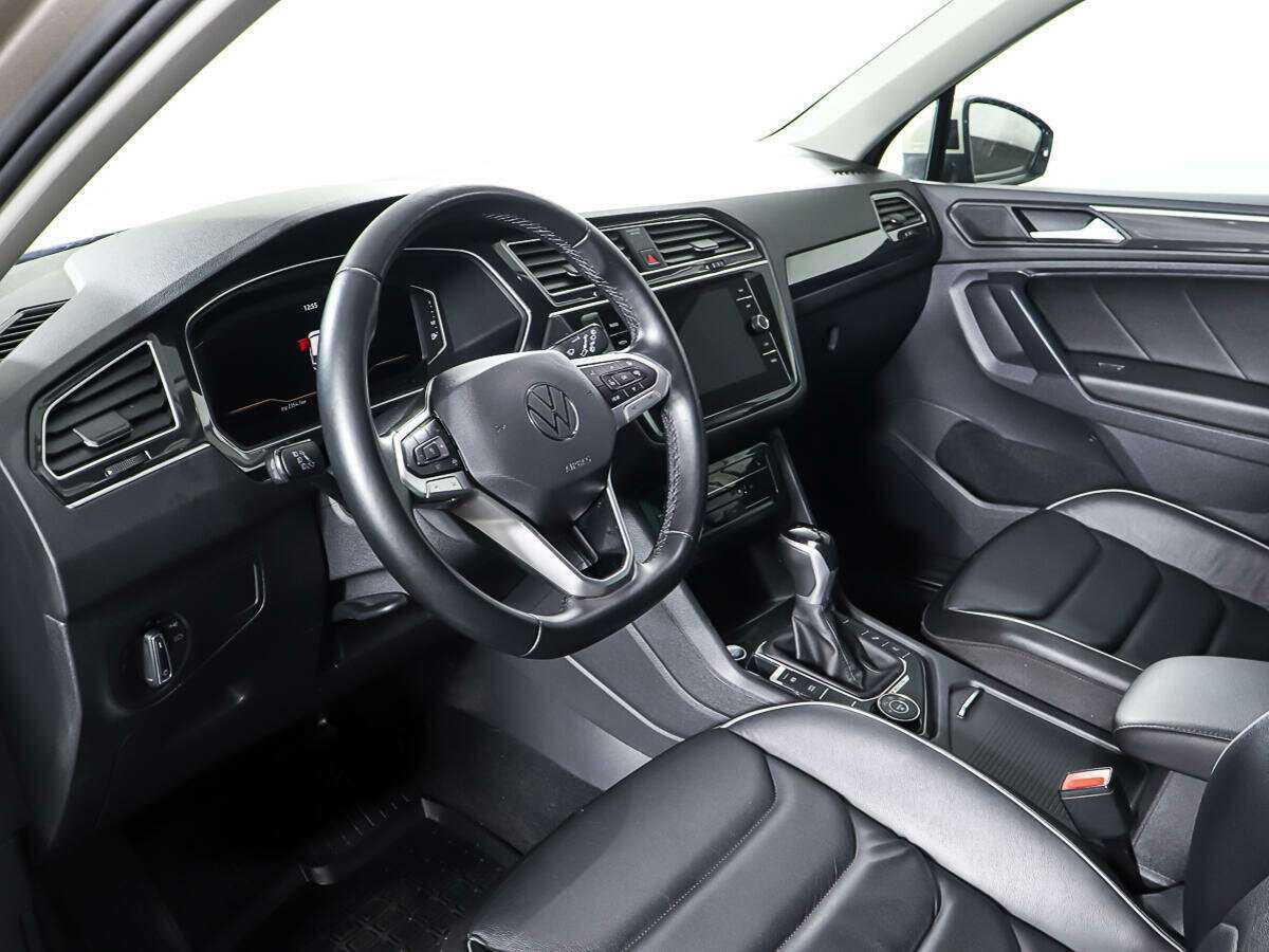 Купить Volkswagen Tiguan с пробегом. Фото: #10