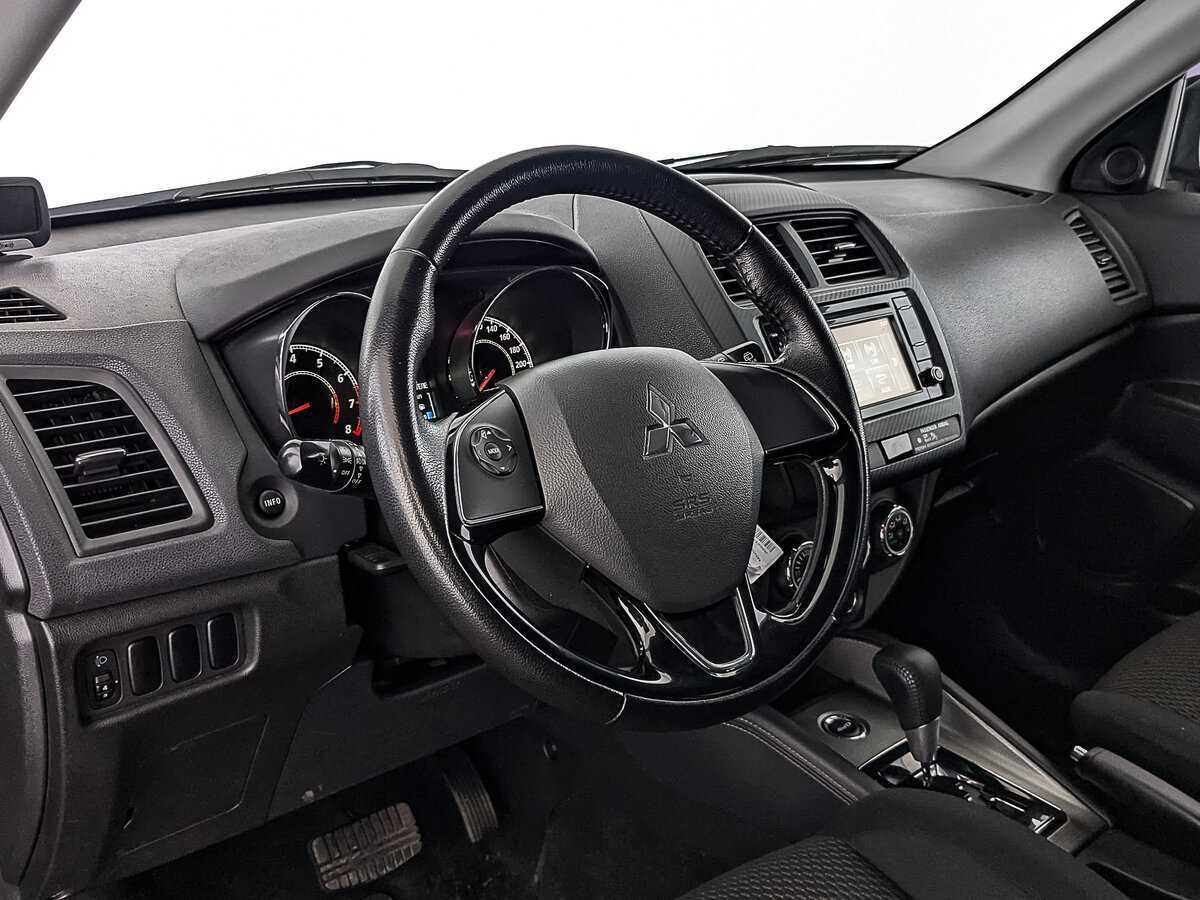 Купить Mitsubishi ASX с пробегом. Фото: #14