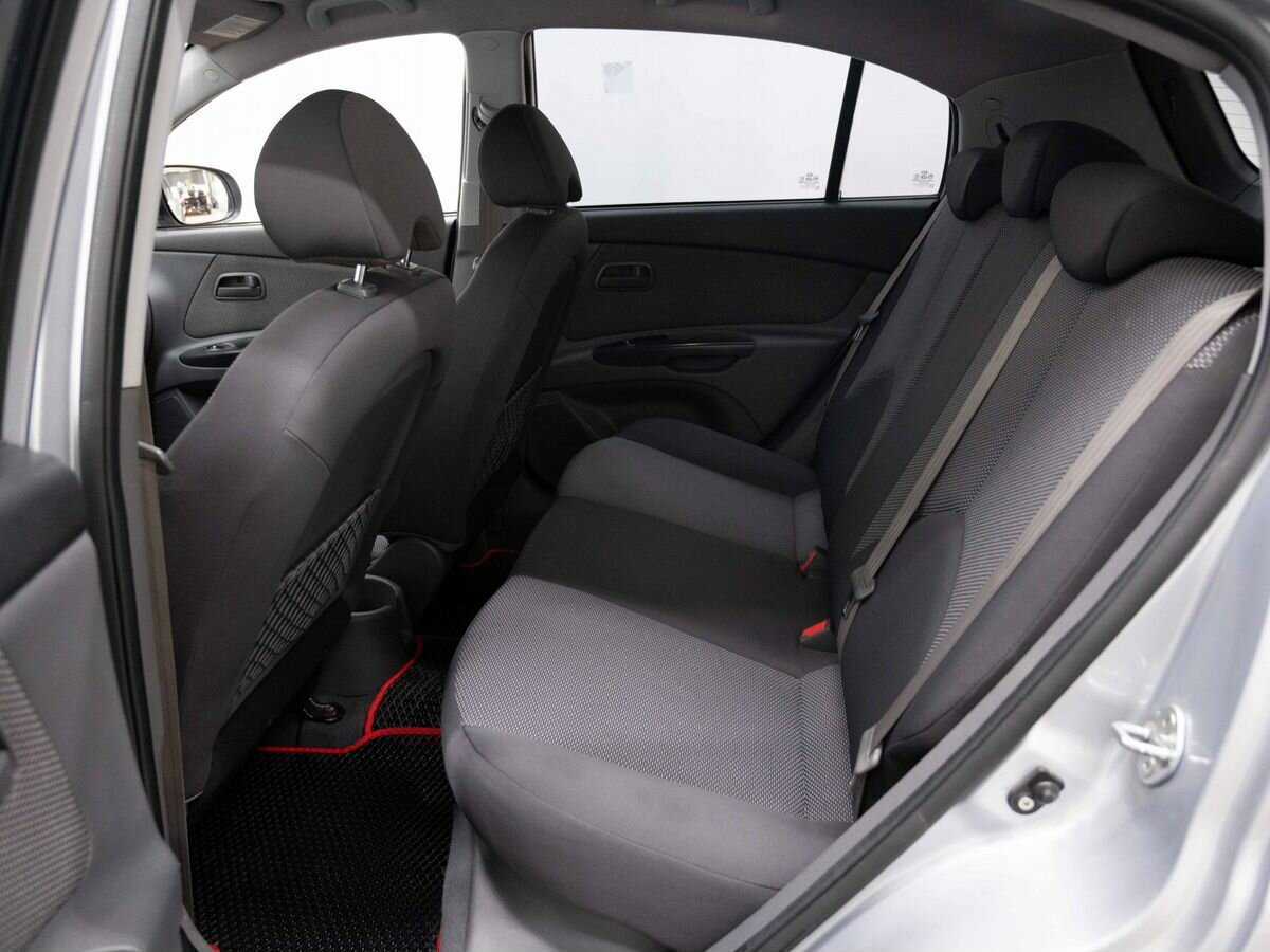 Купить Kia Rio с пробегом. Фото: #8