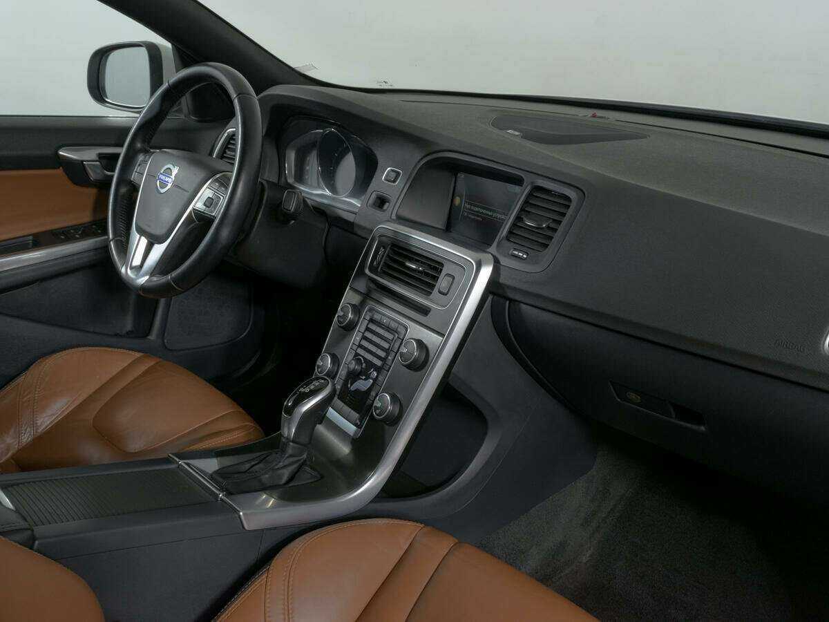 Купить Volvo S60 с пробегом. Фото: #7