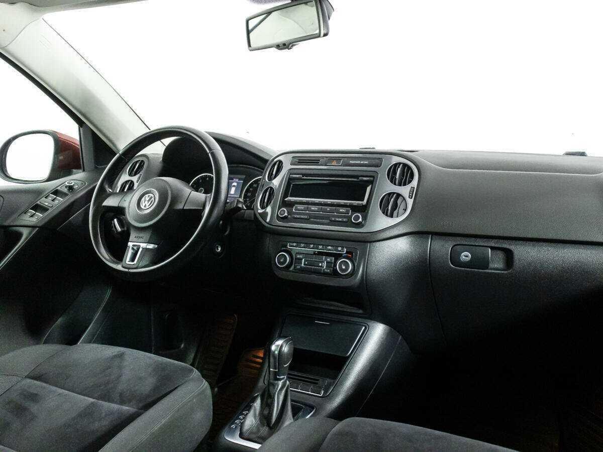 Купить Volkswagen Tiguan с пробегом. Фото: #8