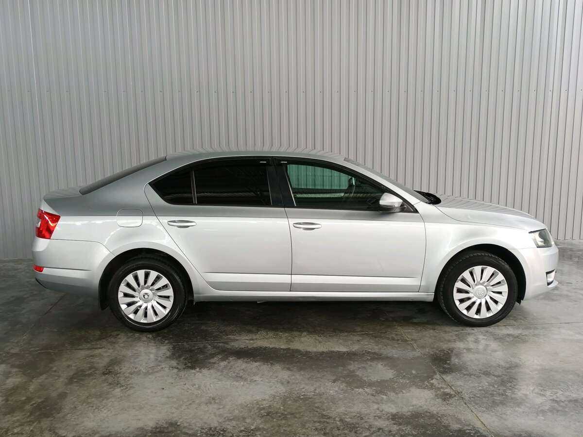 Купить Skoda Octavia с пробегом. Фото: #3