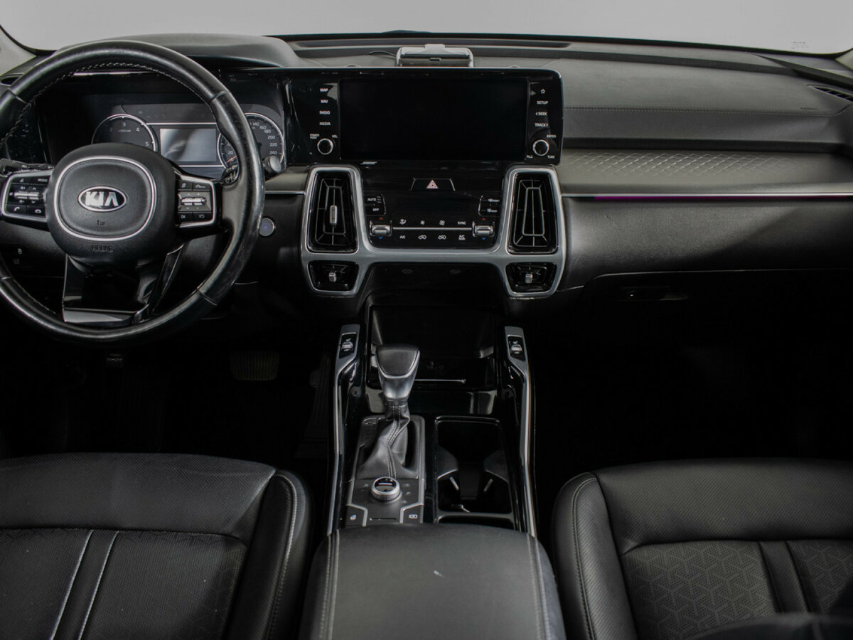 Купить Kia Sorento с пробегом. Фото: #11
