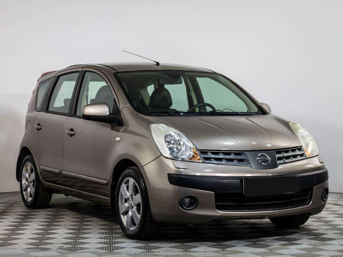 Купить Nissan Note с пробегом. Фото: #1