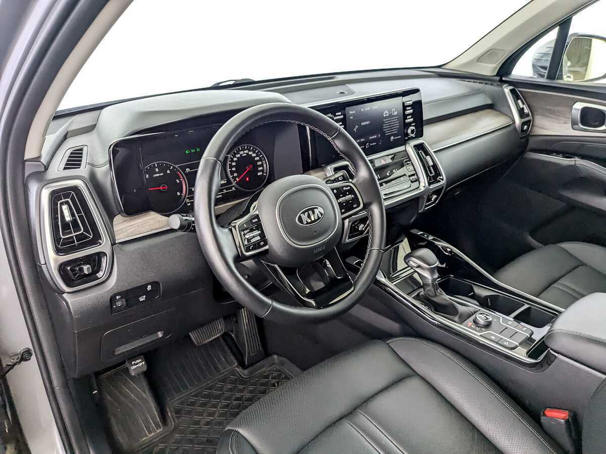 Купить Kia Sorento с пробегом. Фото: #13