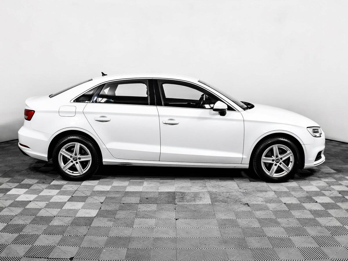 Купить Audi A3 с пробегом. Фото: #3