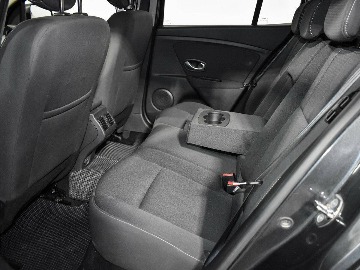 Купить Renault Megane с пробегом. Фото: #12