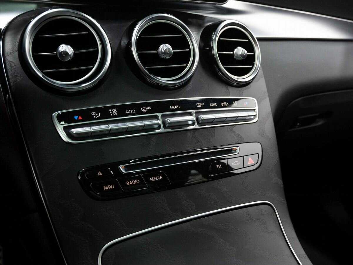 Купить Mercedes-Benz GLC с пробегом. Фото: #21