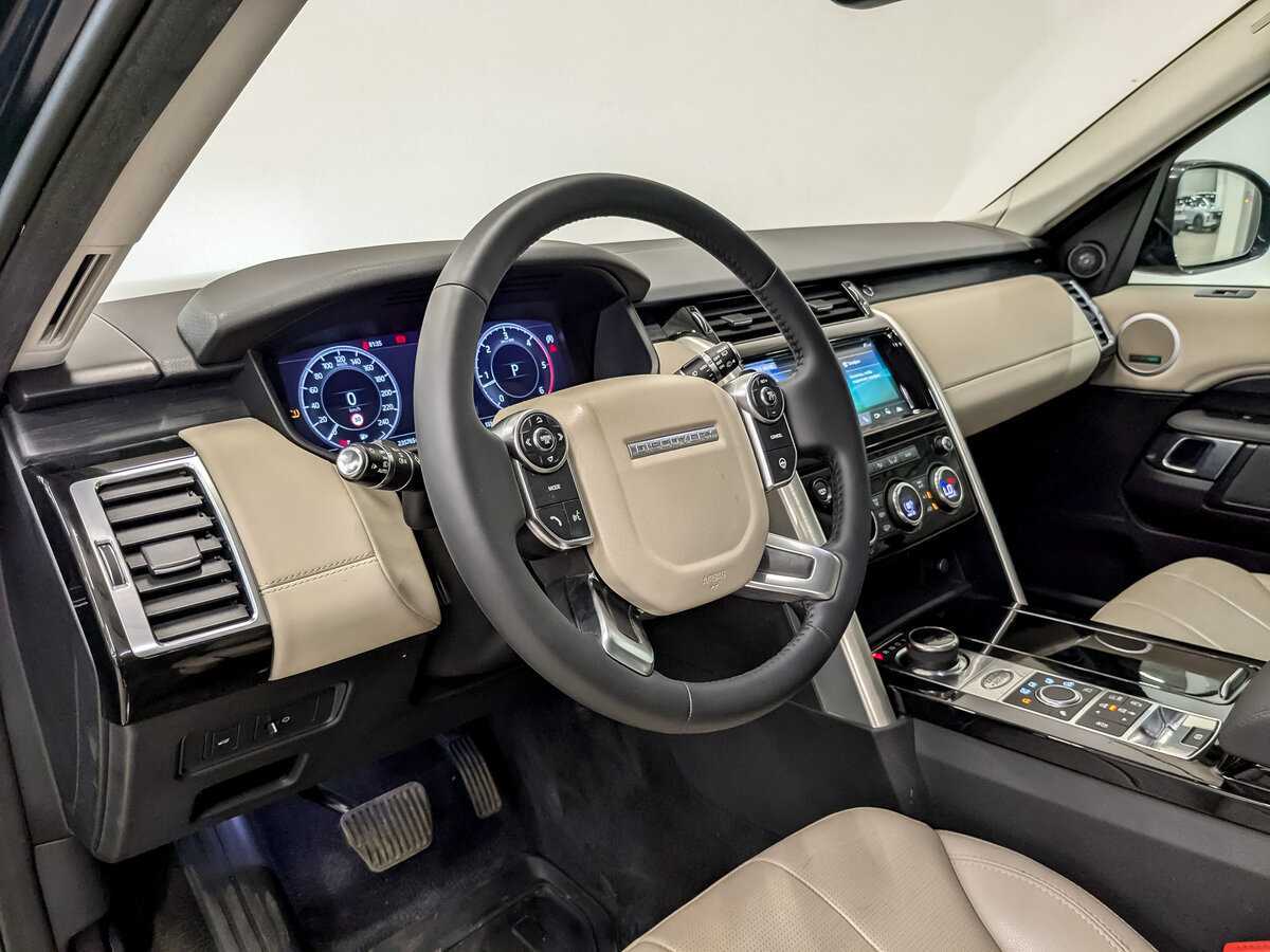 Купить Land Rover Discovery с пробегом. Фото: #15