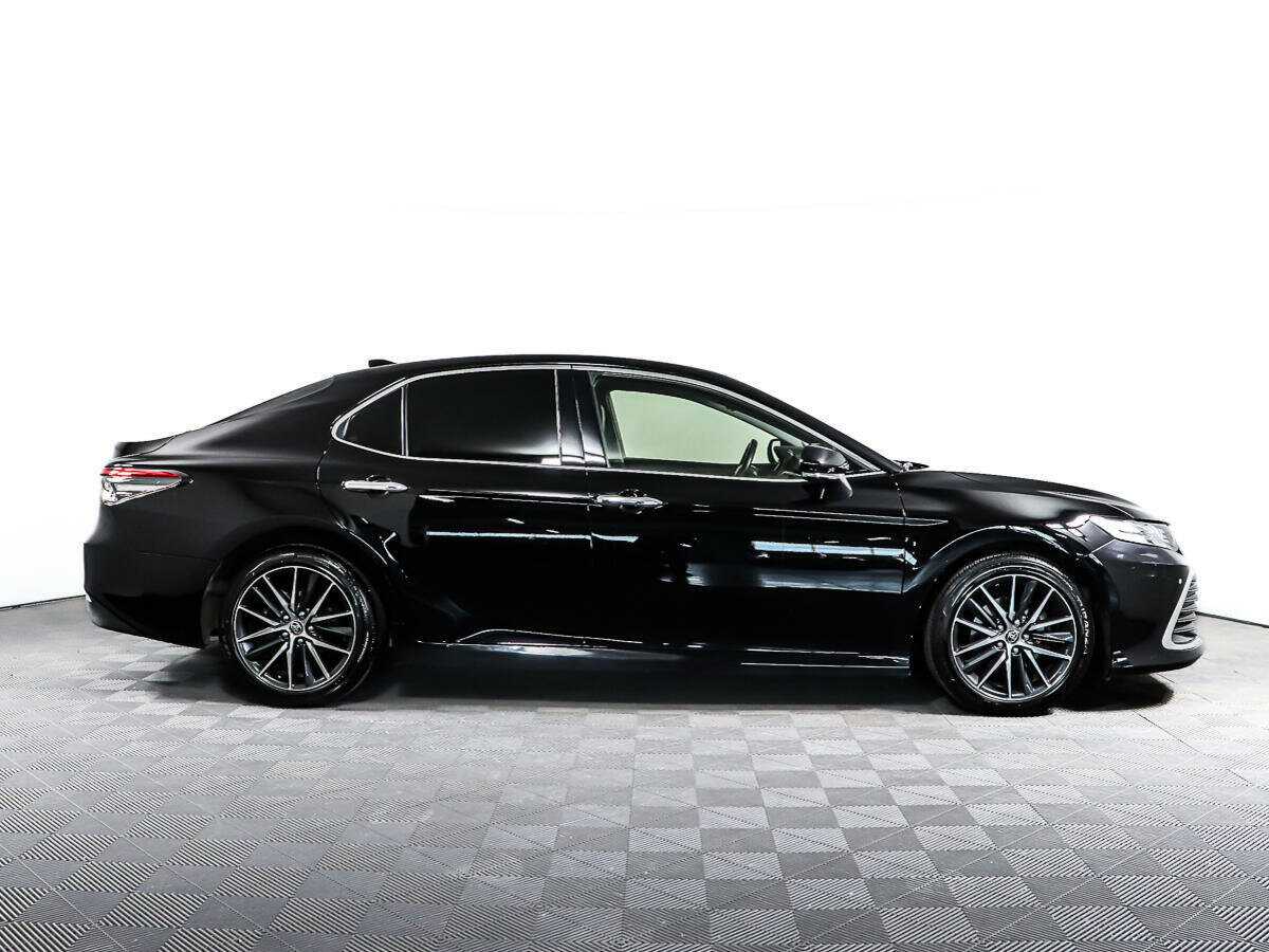 Купить Toyota Camry с пробегом. Фото: #2