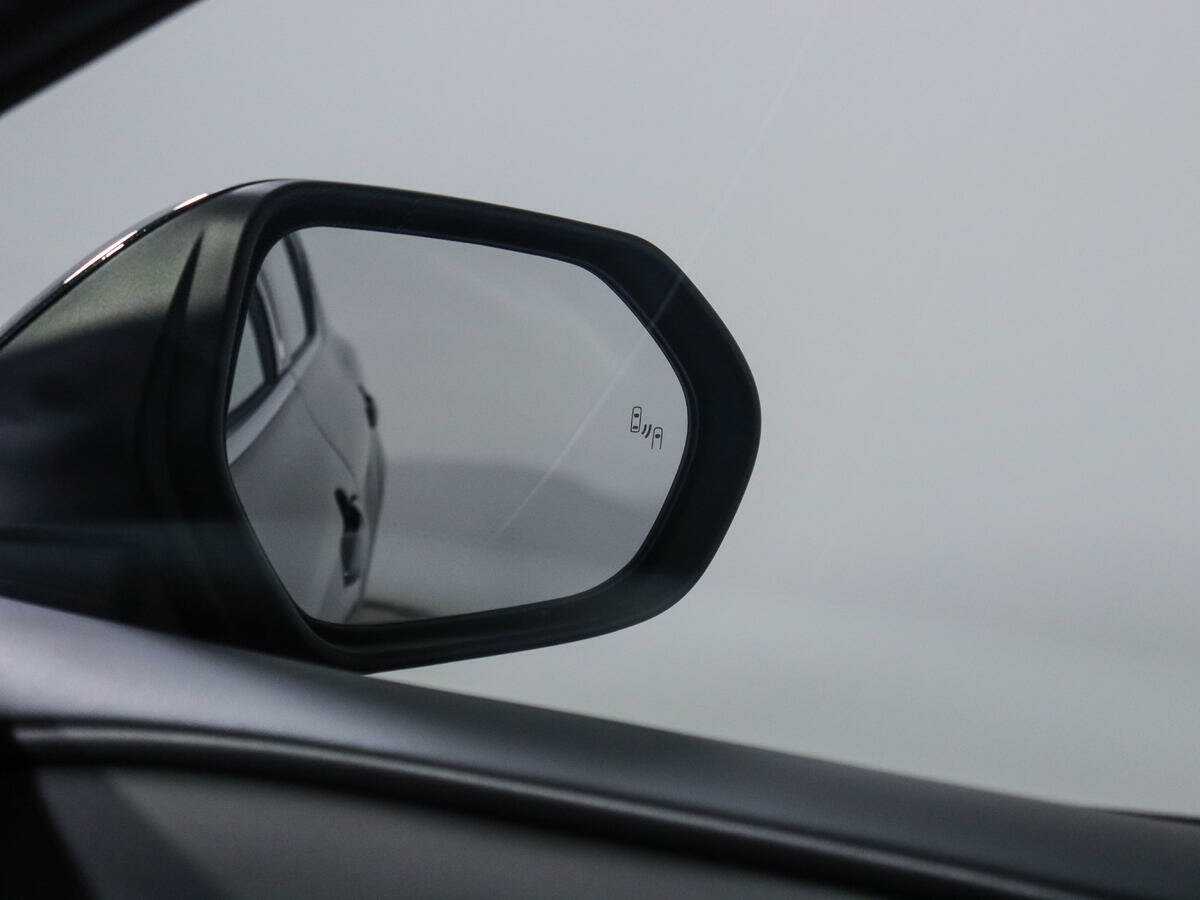 Купить Toyota Camry с пробегом. Фото: #17