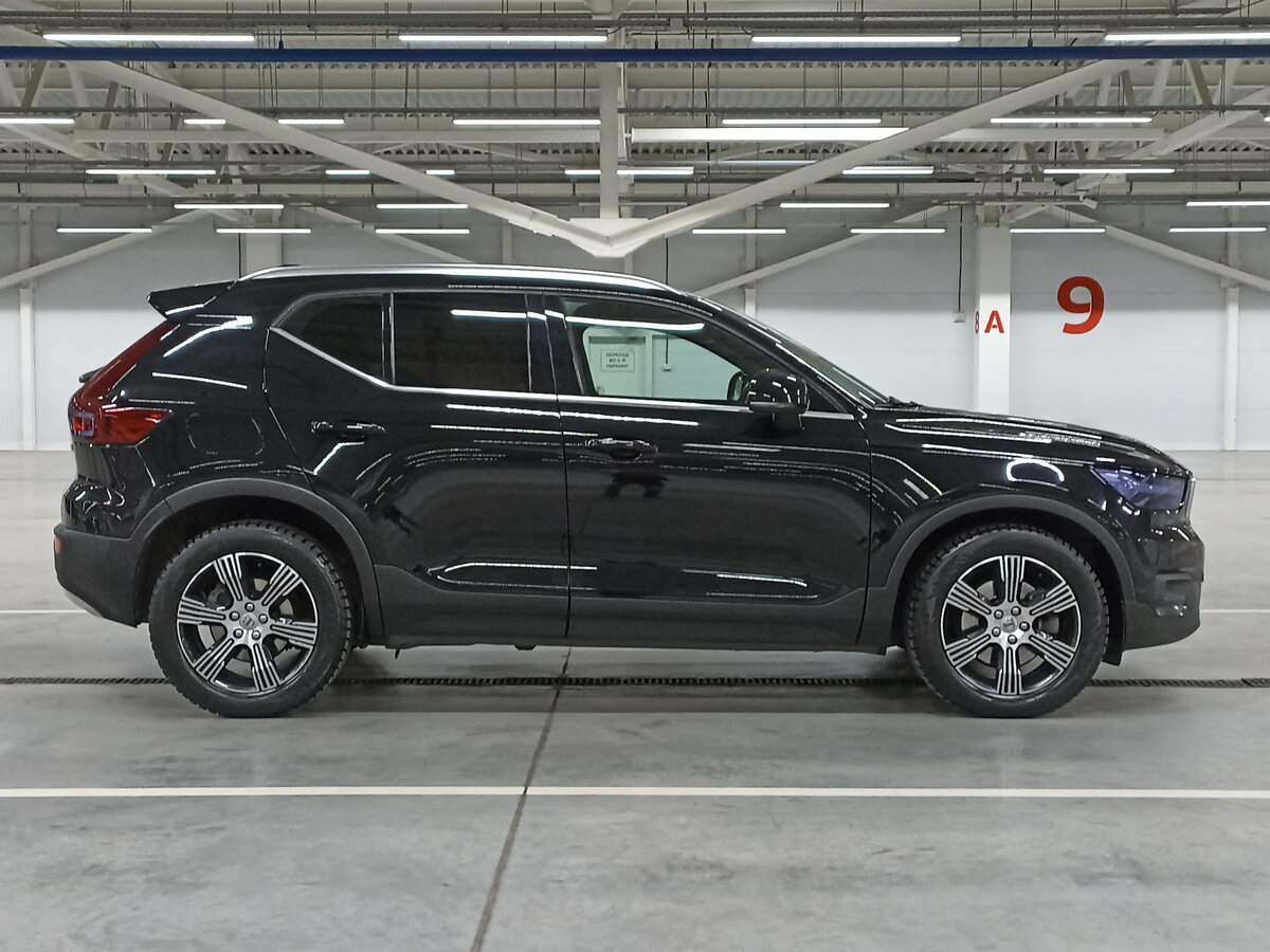 Купить Volvo XC40 с пробегом. Фото: #3