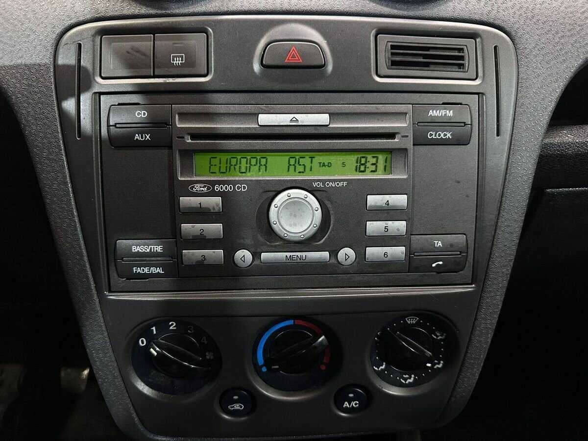 Купить Ford Fusion с пробегом. Фото: #12
