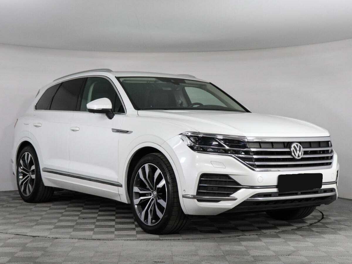 Купить Volkswagen Touareg с пробегом. Фото: #2