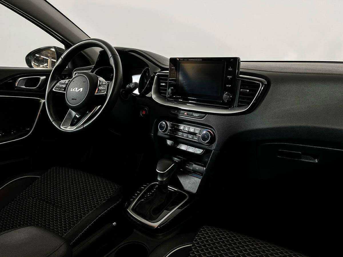 Купить Kia Ceed с пробегом. Фото: #6