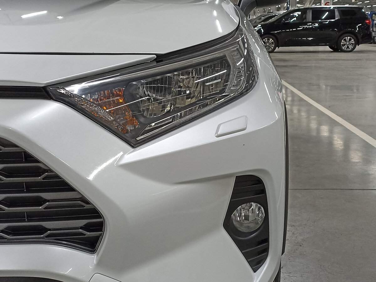 Купить Toyota RAV4 с пробегом. Фото: #16