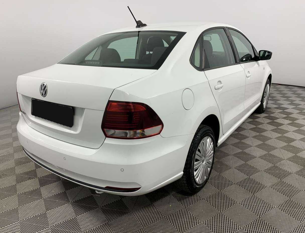 Купить Volkswagen Polo с пробегом. Фото: #3
