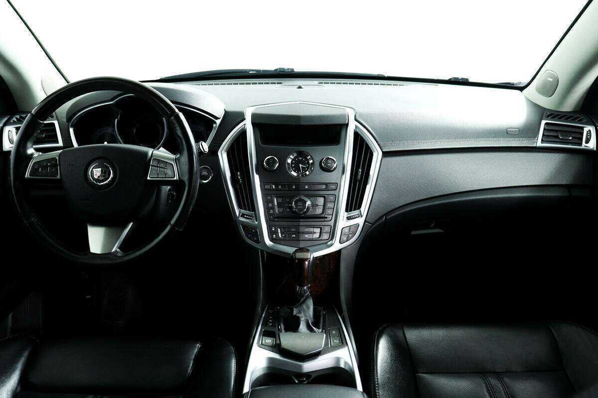 Купить Cadillac SRX с пробегом. Фото: #10