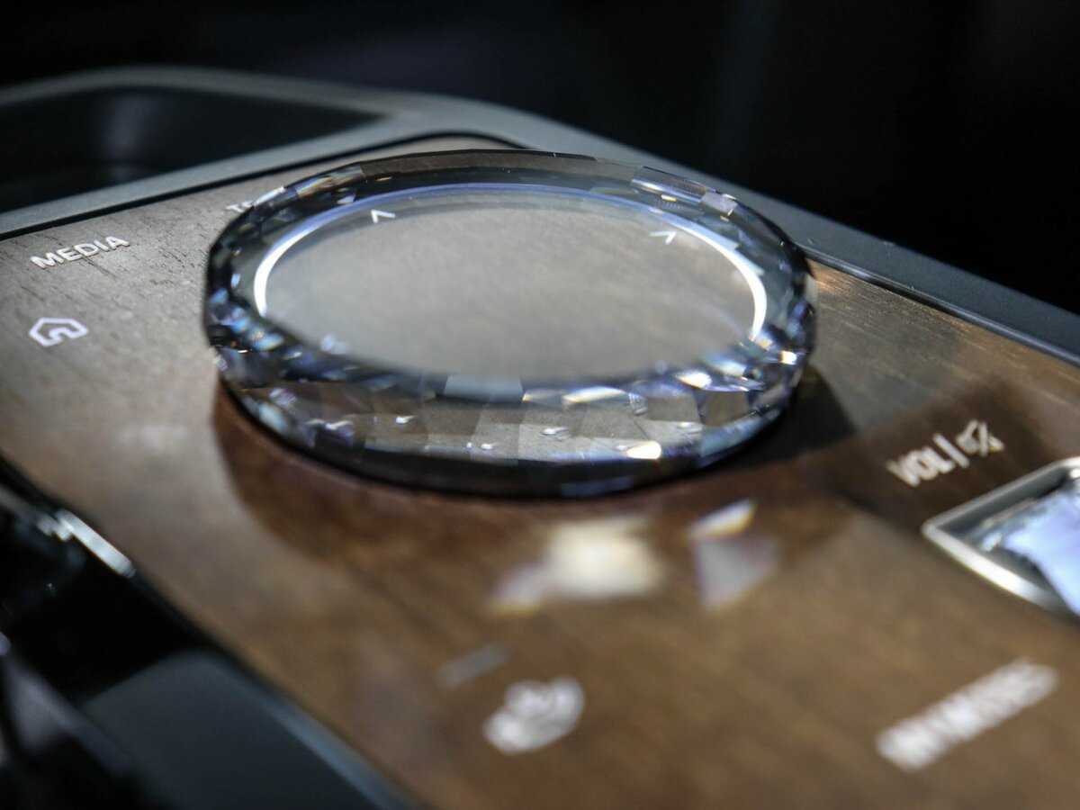 Купить BMW iX с пробегом. Фото: #25