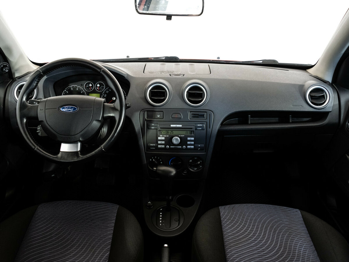 Купить Ford Fusion с пробегом. Фото: #7
