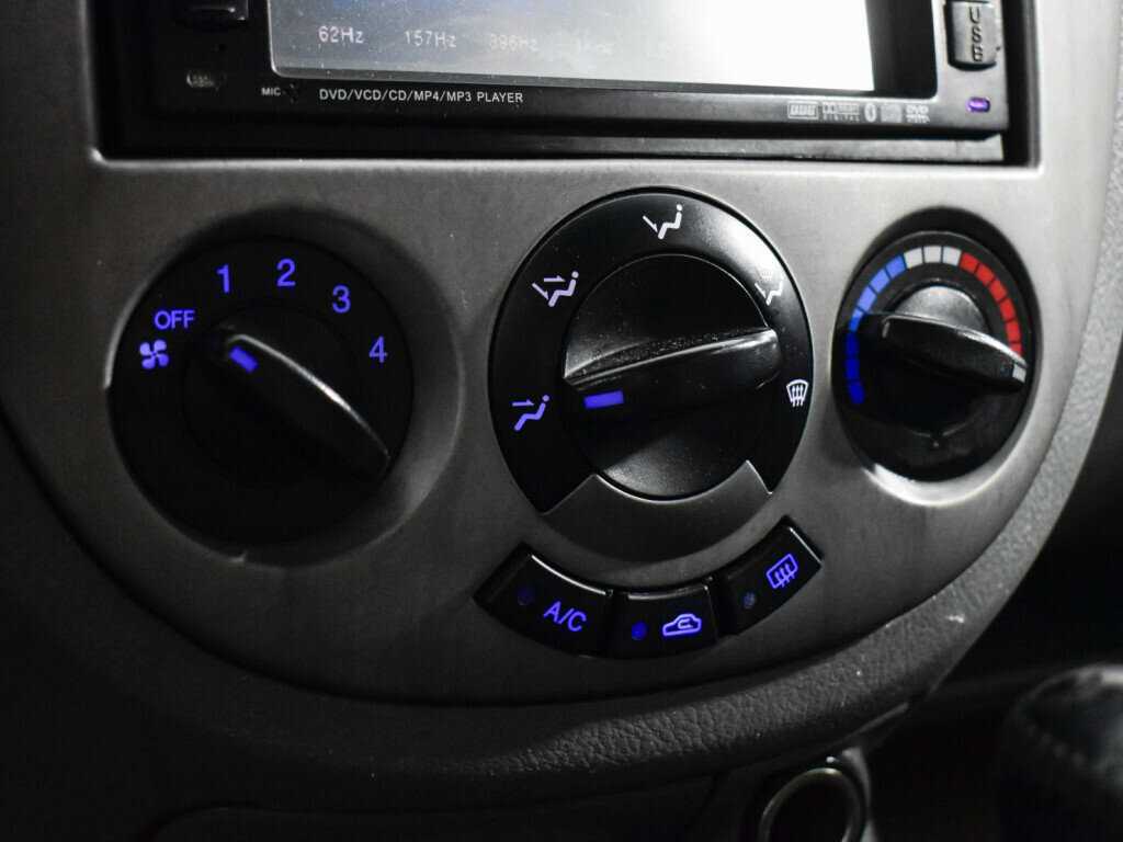 Купить Chevrolet Lacetti с пробегом. Фото: #15