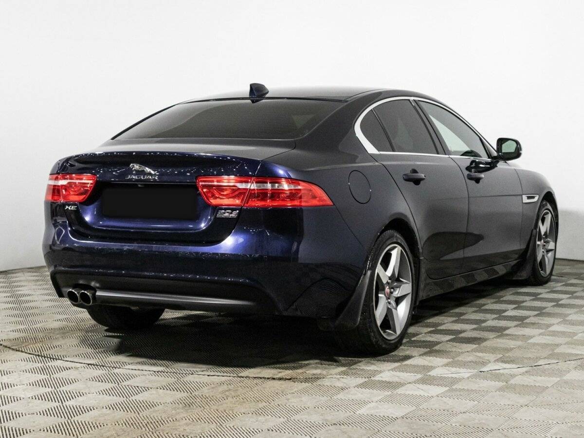 Купить Jaguar XE с пробегом. Фото: #4