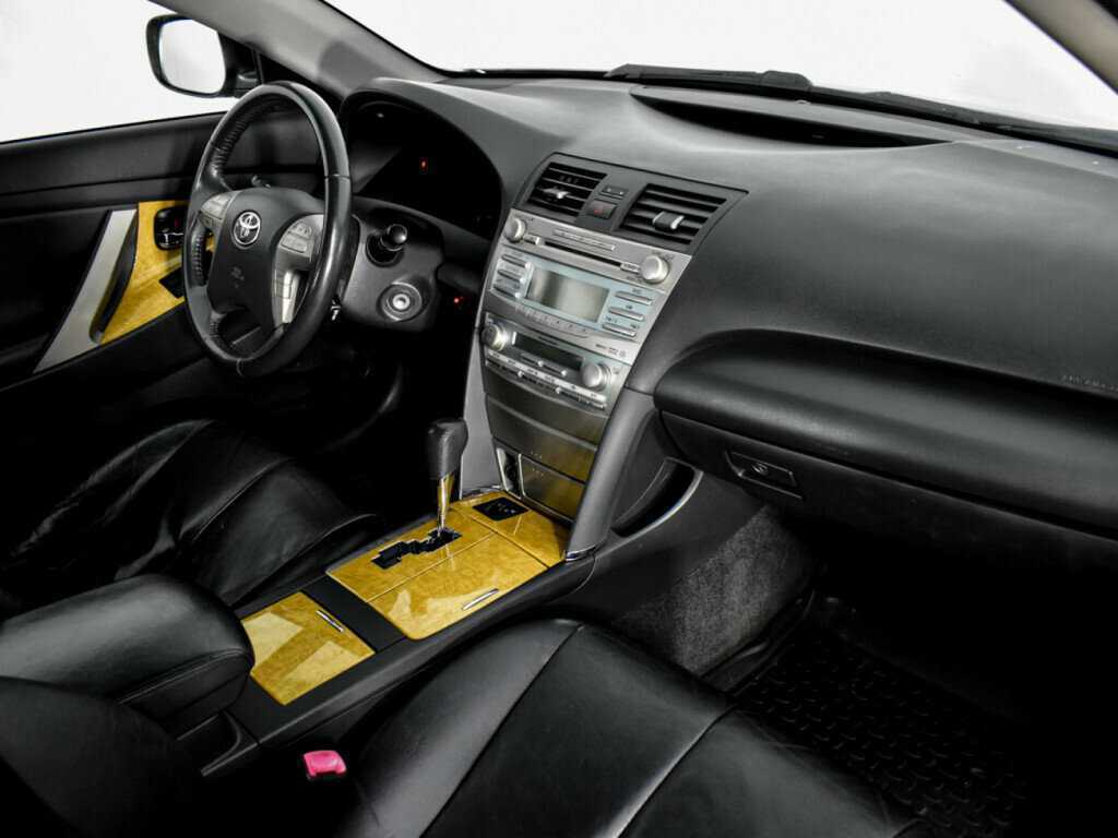 Купить Toyota Camry с пробегом. Фото: #8