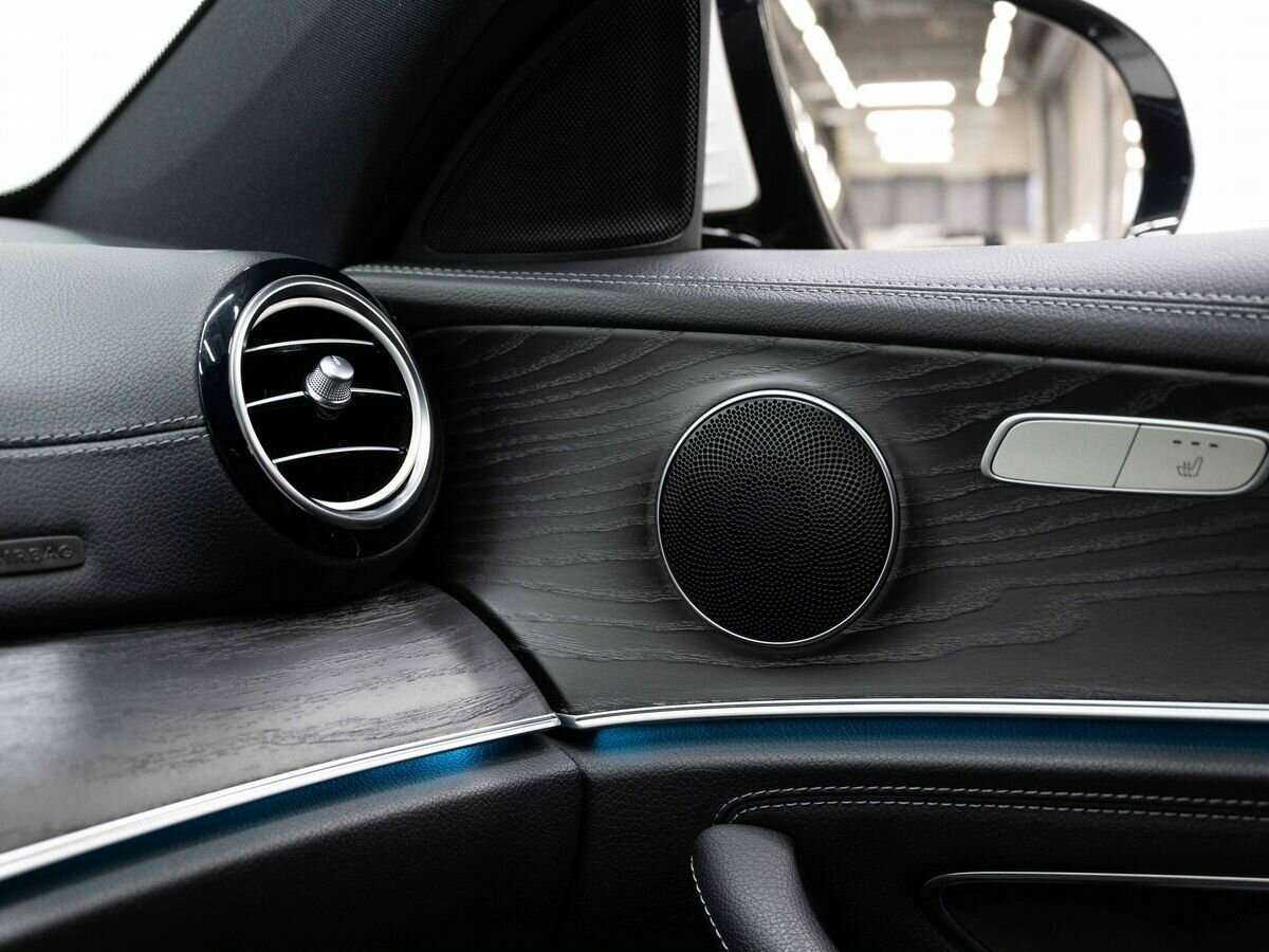 Купить Mercedes-Benz E-Класс с пробегом. Фото: #19