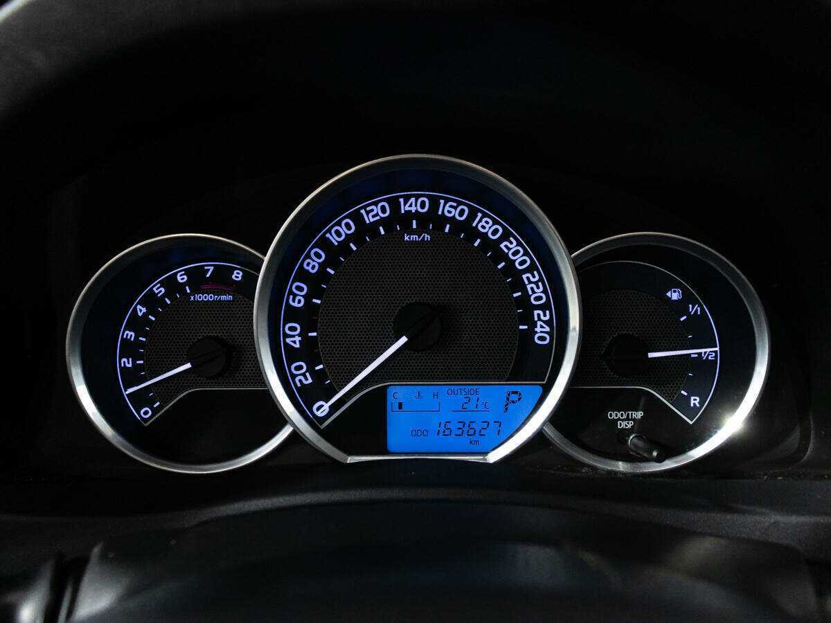 Купить Toyota Auris с пробегом. Фото: #11