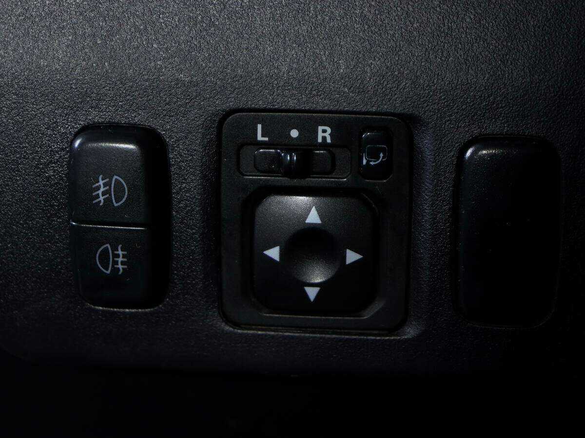 Купить Mitsubishi Pajero с пробегом. Фото: #15