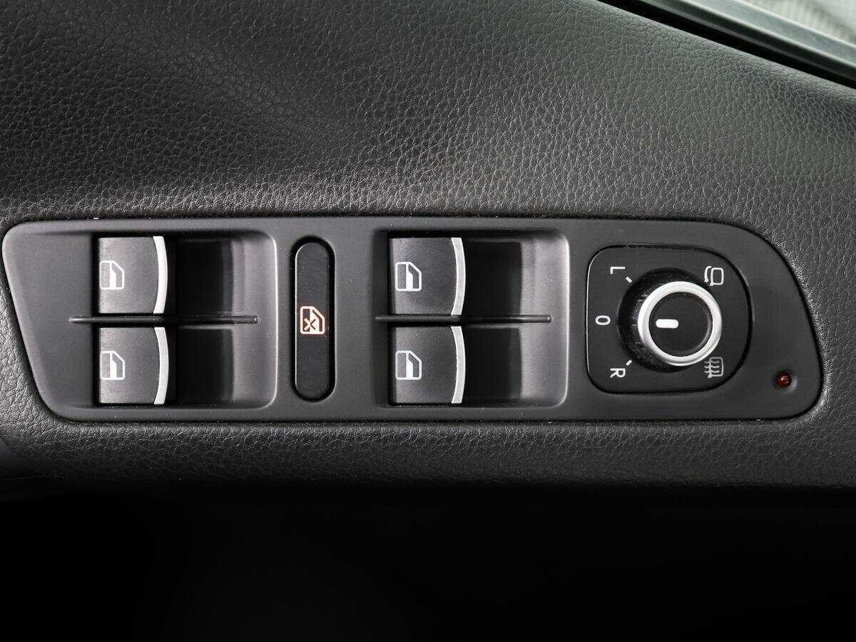 Купить Volkswagen Tiguan с пробегом. Фото: #13