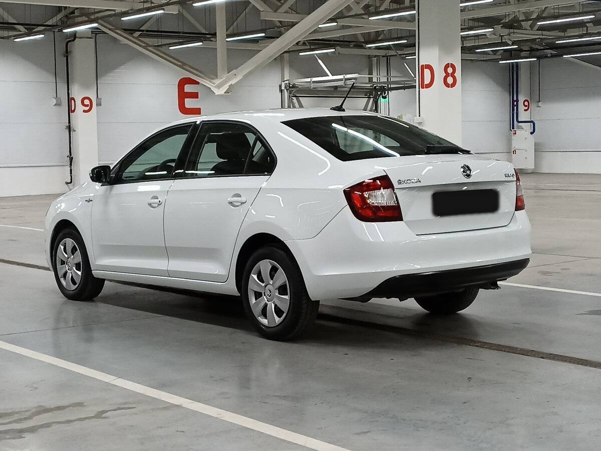 Купить Skoda Rapid с пробегом. Фото: #6