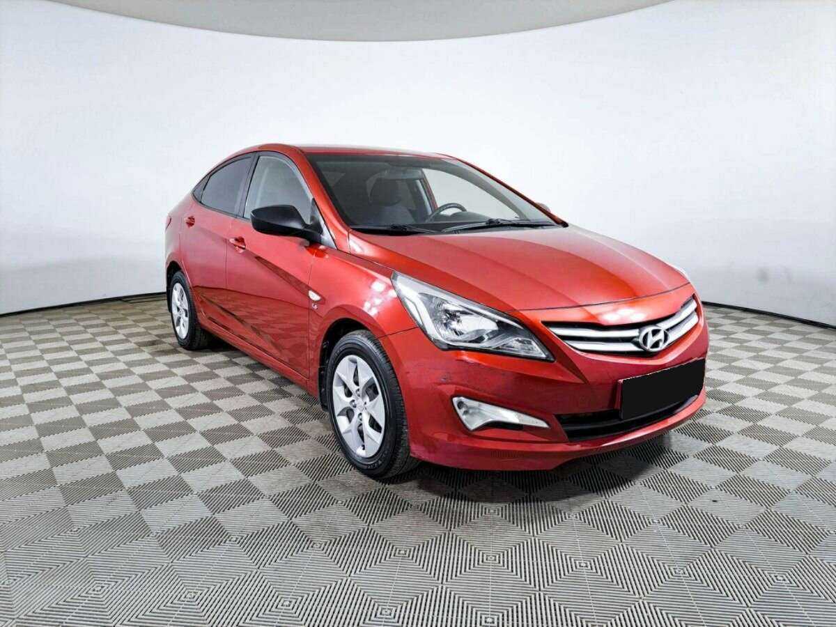 Купить Hyundai Solaris с пробегом. Фото: #2