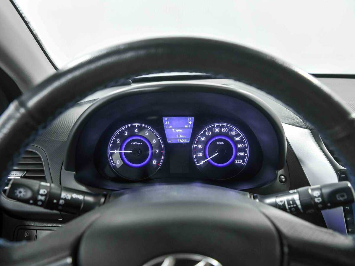 Купить Hyundai Solaris с пробегом. Фото: #5