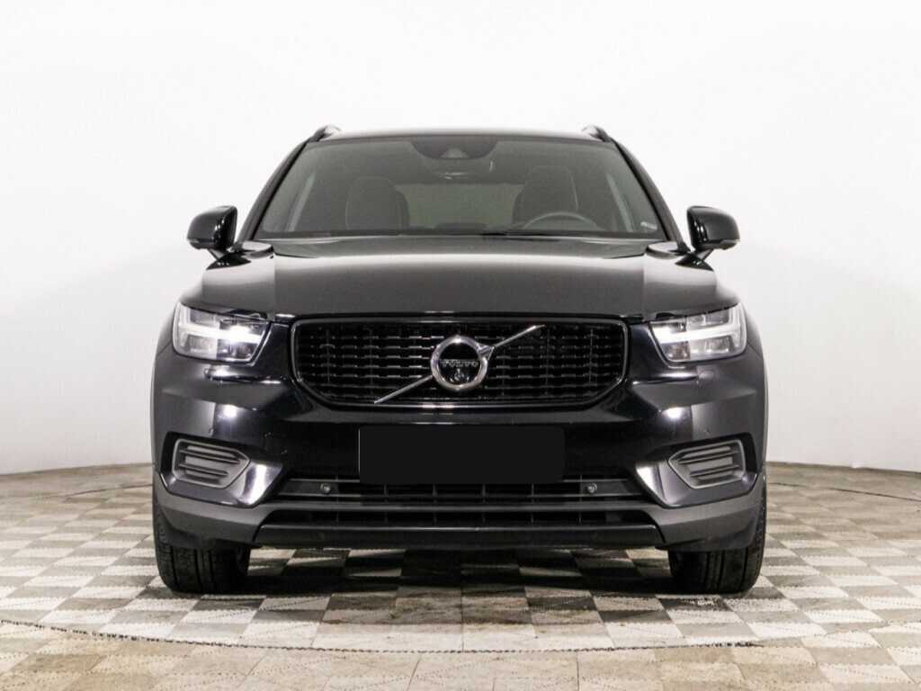 Купить Volvo XC40 с пробегом. Фото: #1
