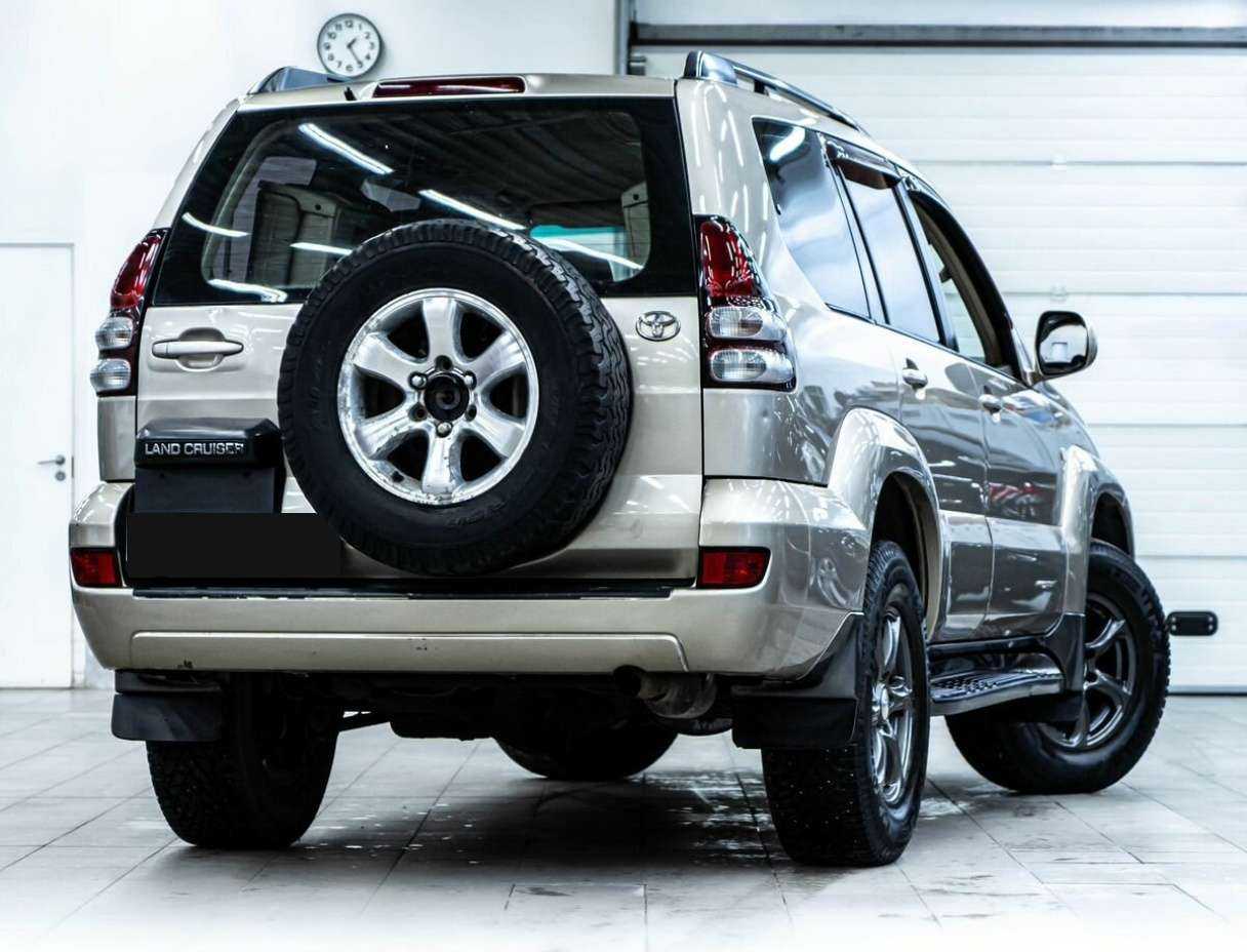 Купить Toyota Land Cruiser Prado с пробегом. Фото: #2