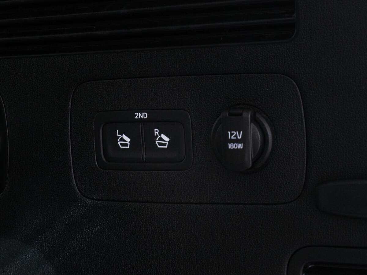 Купить Kia Sorento с пробегом. Фото: #29
