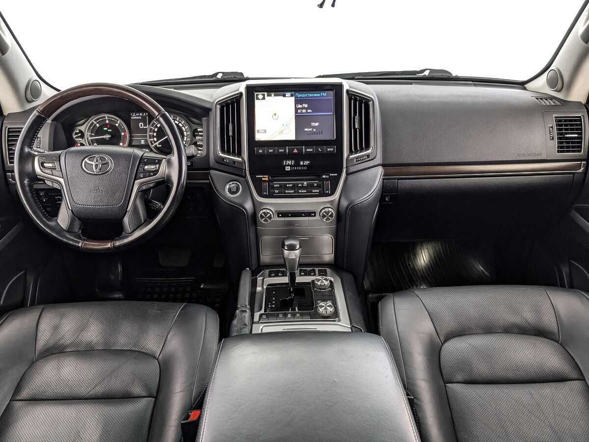 Купить Toyota Land Cruiser с пробегом. Фото: #13