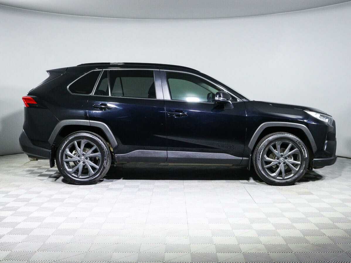 Купить Toyota RAV4 с пробегом. Фото: #3